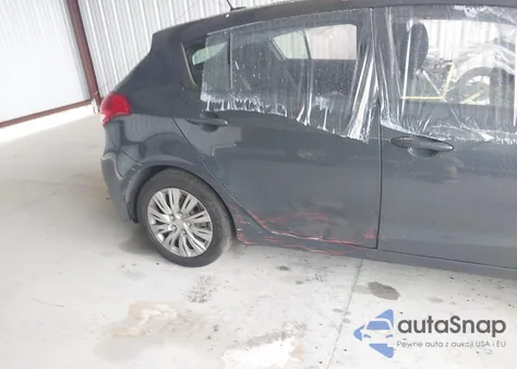 2016 Kia Forte Lx z USA, uszkodzony, nr VIN KNAFK5A88G5656236